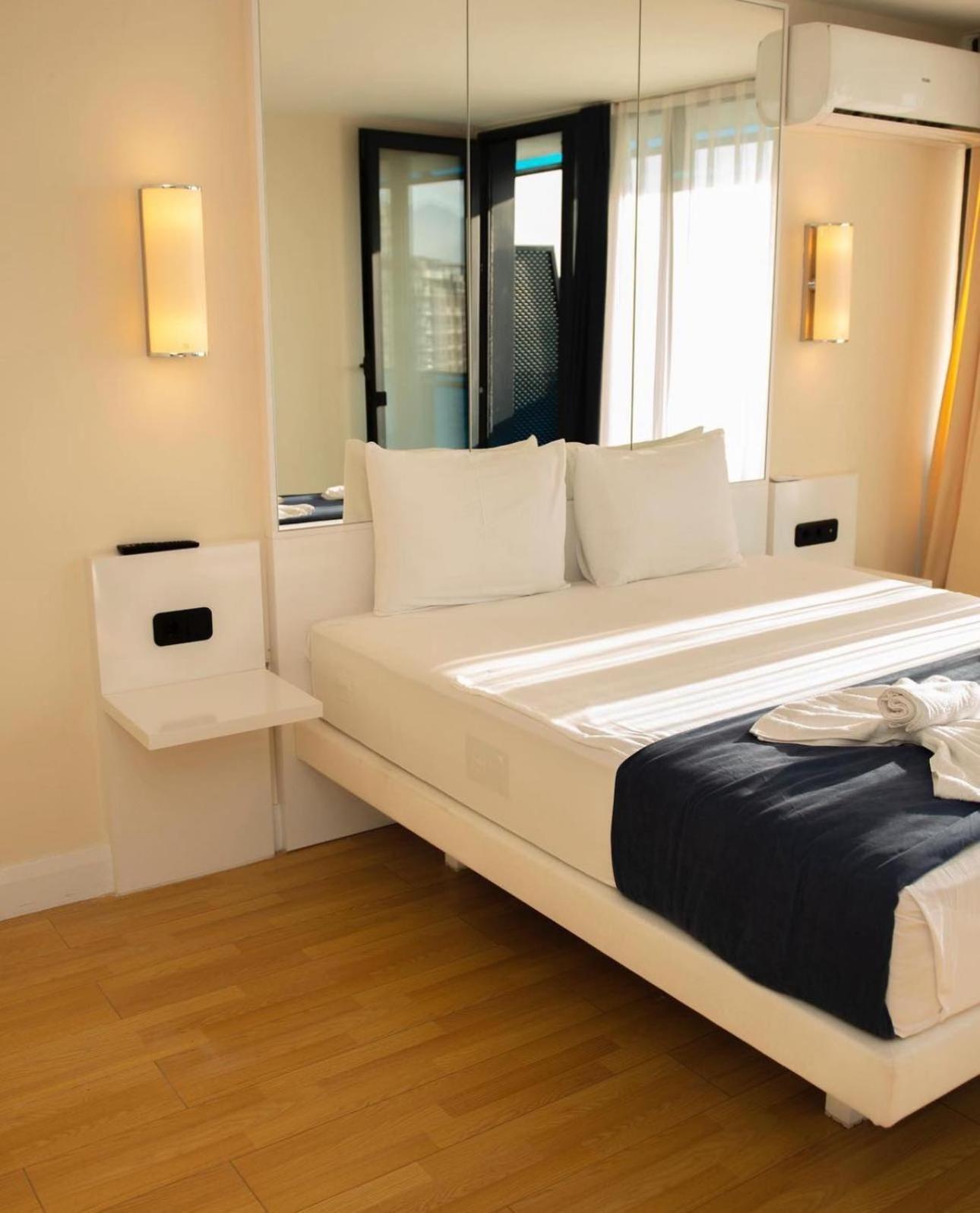 Luxury Panorama Sea View Apartment & Central Batumi Kültér fotó