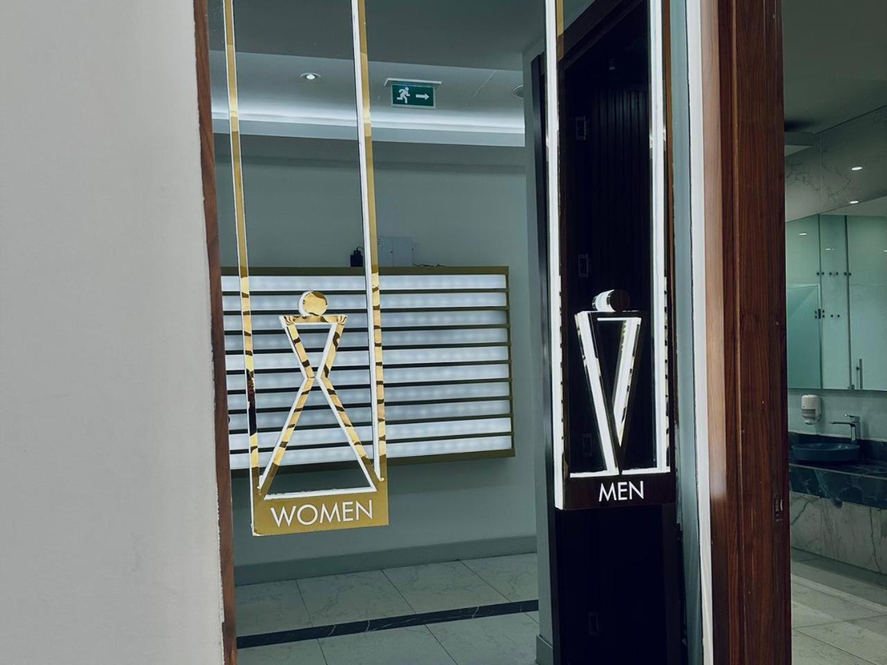 Luxury Panorama Sea View Apartment & Central Batumi Kültér fotó